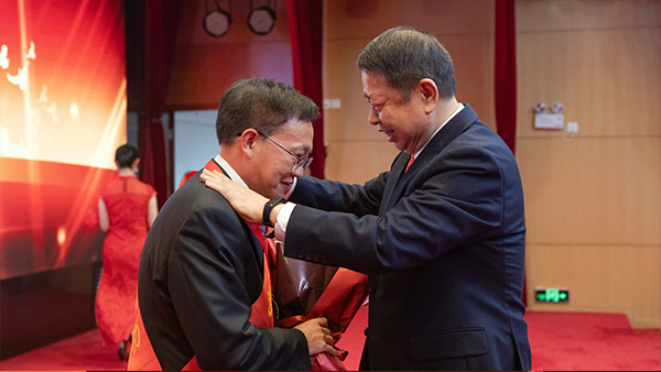 乐鱼官方网站-乐鱼leyu(中国)隆重表彰先进集体和个人