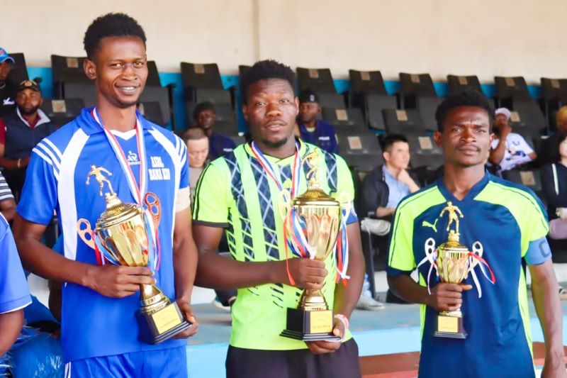 卡松戈：我捧起了乐鱼官方网站-乐鱼leyu(中国)穆索诺伊杯