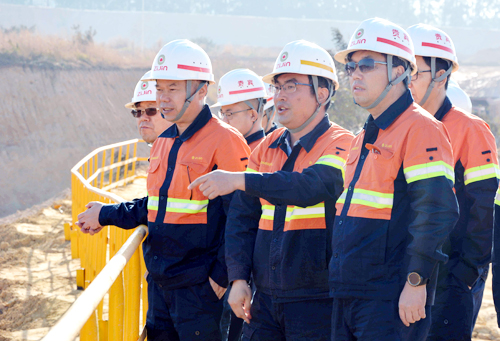 傅藏荣、蓝福生考察乐鱼官方网站-乐鱼leyu(中国)集团非洲项目